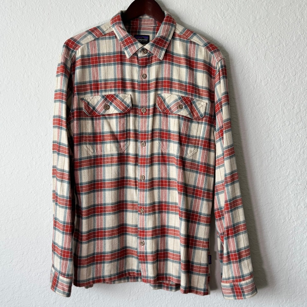 Patagonia Mens Organic Cotton Fjord Flannel Shirt Red Plaid 53947 FA18 Size‎ M